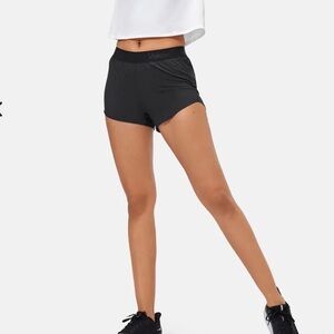 OUTDOOR VOICES Relay 3” Short